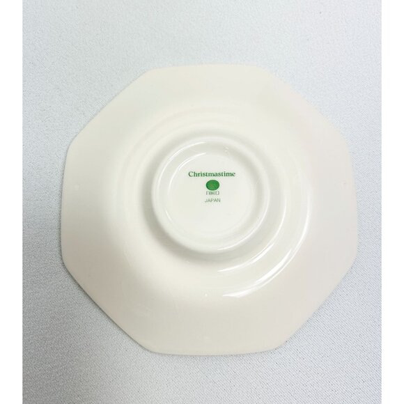 Set of 4 Vintage Nikko Christmastime Porcelain China Cups/Saucers - Picture 10 of 10